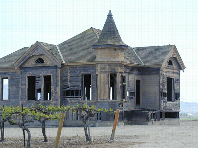 Abandoned house on Foothill, near Gonzales